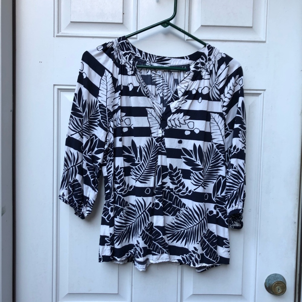 Crown & Ivy Tropical Top